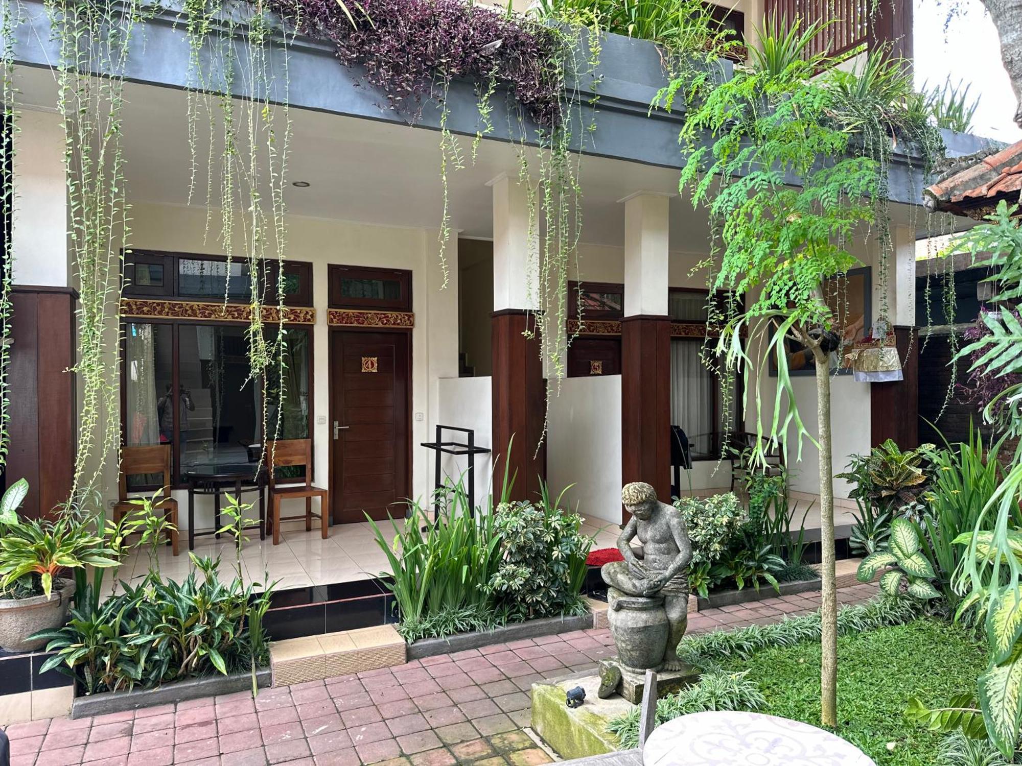 Brata Inn Ubud Buitenkant foto