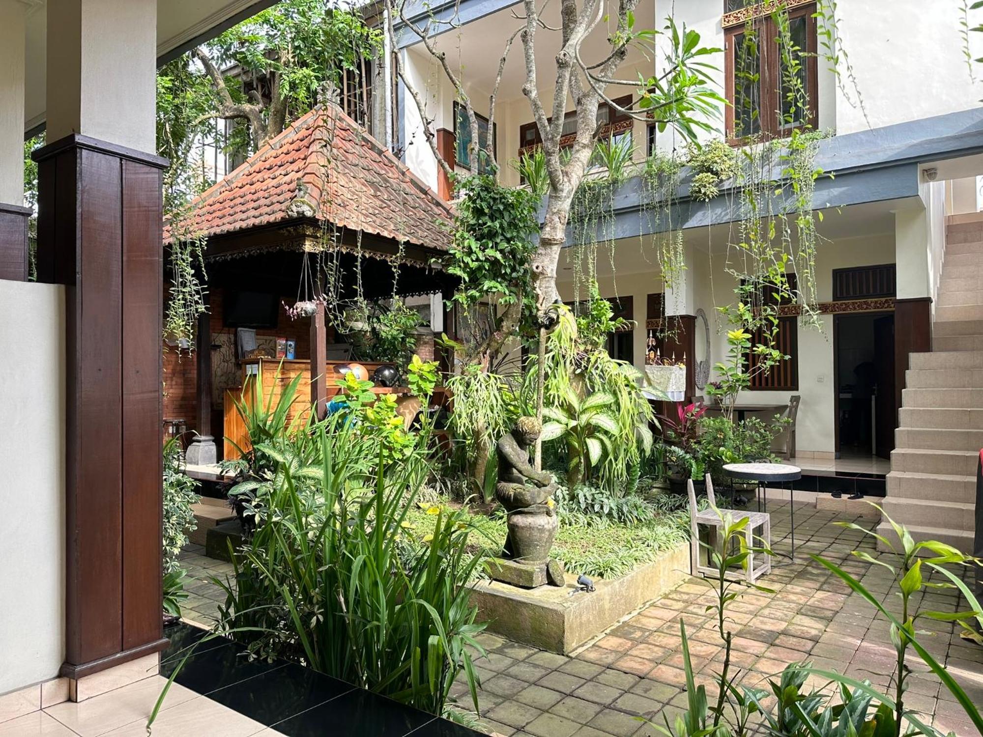 Brata Inn Ubud Buitenkant foto